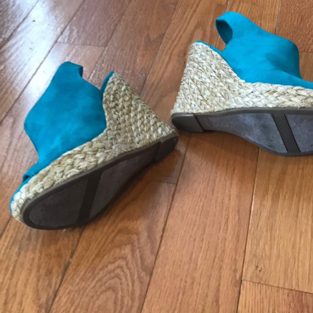 Gorgeous sling backs - Picture 4 of 4
